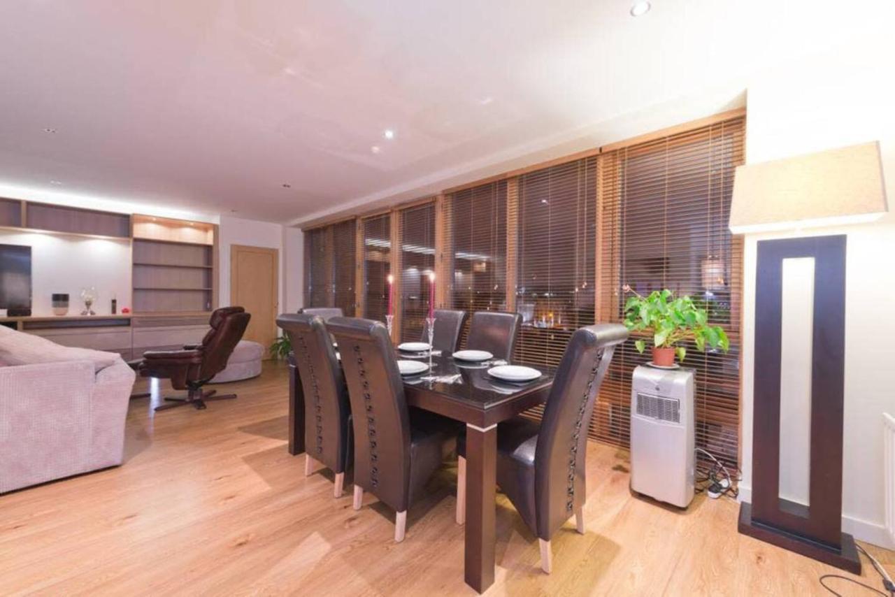 Stylish 3-bed Penthouse In Silicon Docks * Dublin