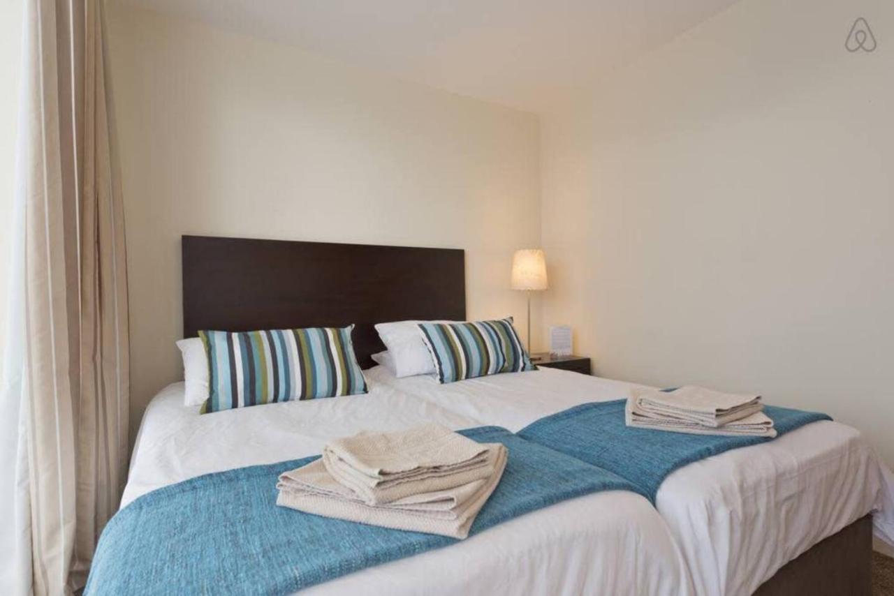 Stylish 3-bed Penthouse In Silicon Docks Apartment