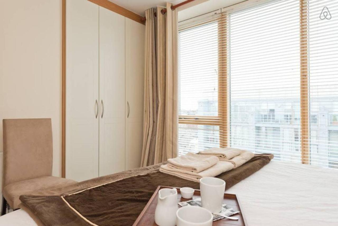Stylish 3-bed Penthouse In Silicon Docks