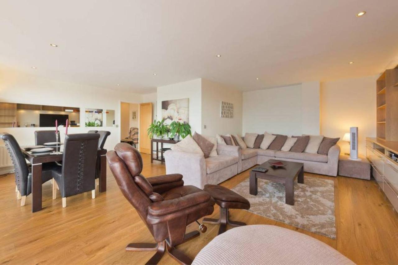 Stylish 3-bed Penthouse In Silicon Docks Apartment *