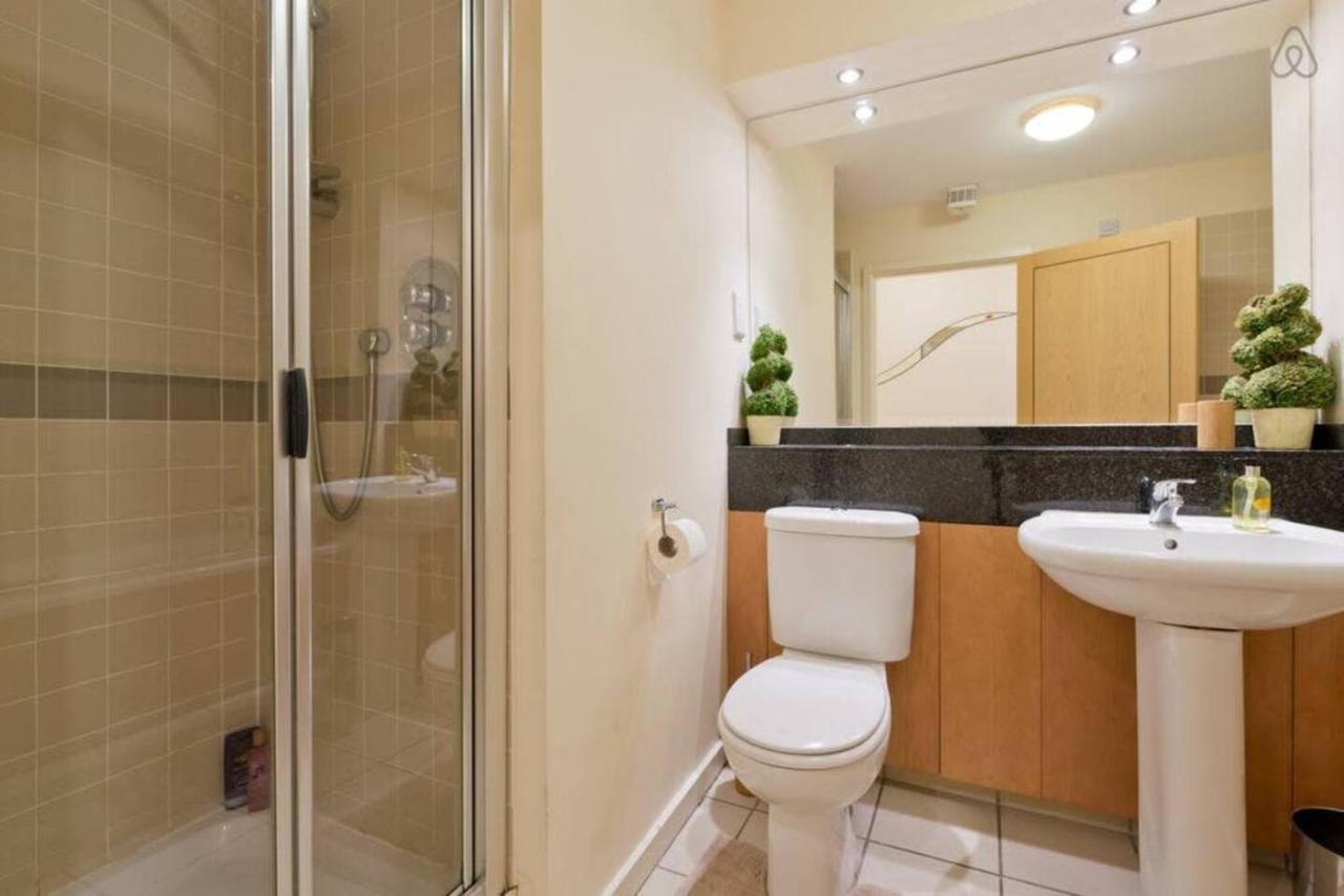 Stylish 3-bed Penthouse In Silicon Docks * Dublin
